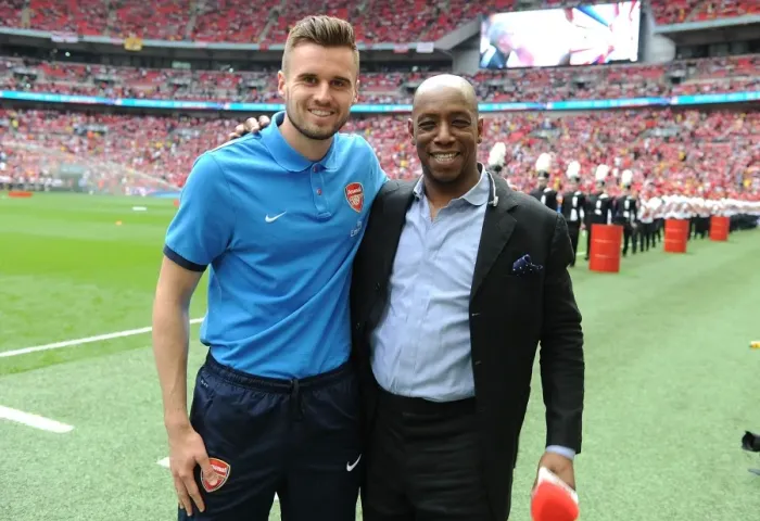 Framed Print : Arsenal's Carl Jenkinson Meets Ian Wright Before FA Cup Showdown: A Tradition of Excellence Framed Print : Arsenal's Carl Jenkinson Meets Ian Wright Before FA Cup Showdown: A Tradition of Excellence