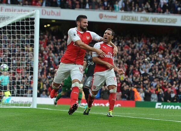 Arsenal's Cazorla and Giroud Celebrate Goal Against Southampton (2016-17)