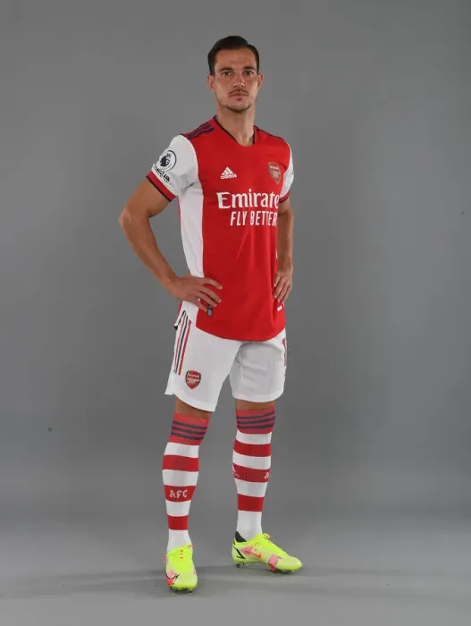 Framed Print : Arsenal's Cedric: Focused and Prepared for the 2021-22 Season Kick-Off Framed Print : Arsenal's Cedric: Focused and Prepared for the 2021-22 Season Kick-Off