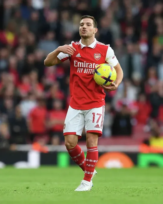 Framed Print : Arsenal's Cedric Soares in Action Against Nottingham Forest (2022-23) Framed Print : Arsenal's Cedric Soares in Action Against Nottingham Forest (2022-23)