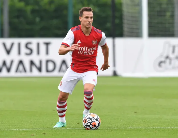 Framed Print : Arsenal's Cedric Soares in Action: Pre-Season Friendly vs Millwall (2021-22) Framed Print : Arsenal's Cedric Soares in Action: Pre-Season Friendly vs Millwall (2021-22)