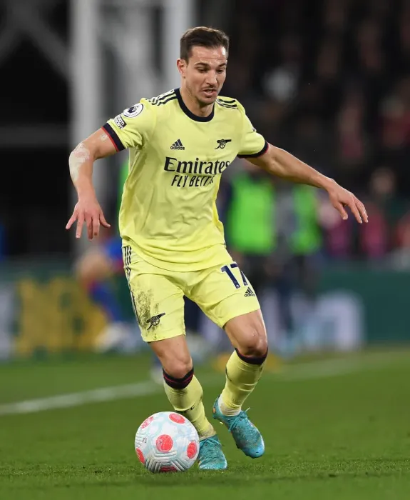 Framed Print : Arsenal's Cedric Soares in Action during the Premier League Clash Against Crystal Palace - 2021-22