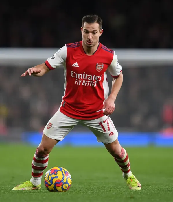 Framed Print : Arsenal's Cedric Soares in Action Against Wolverhampton Wanderers (Premier League 2021-22)