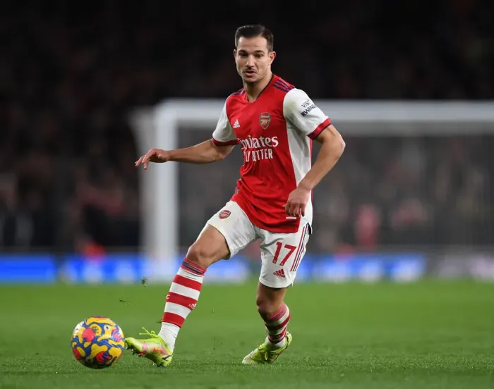 Framed Print : Arsenal's Cedric Soares in Action Against Wolverhampton Wanderers (Premier League 2021-22)