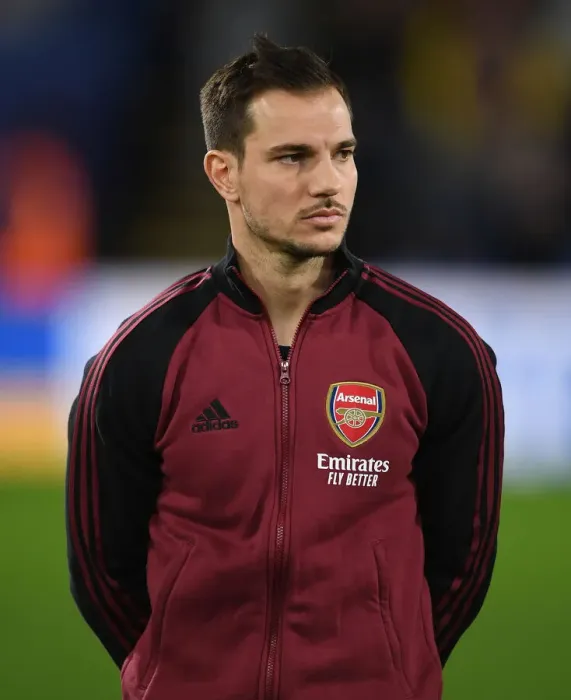 Framed Print : Arsenal's Cedric Soares Prepares for Crystal Palace Clash in Premier League