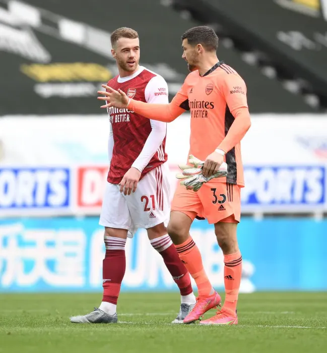 Framed Print : Arsenal's Chambers and Ryan Ready for Newcastle Clash in Empty St. James Park (2021-22 Premier League)