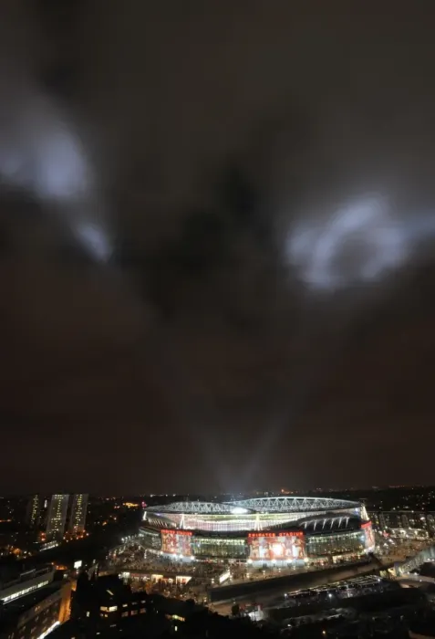 Framed Print : Arsenal's Champions League Triumph: 2-1 Over Barcelona at Emirates Stadium