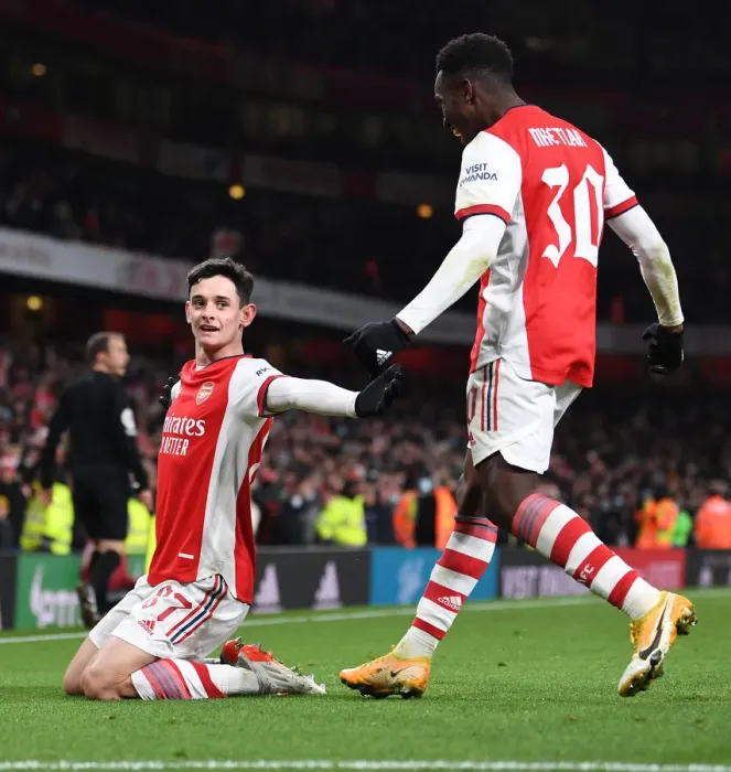 Framed Print : Arsenal's Charlie Patino Scores Fifth Goal in Carabao Cup Quarterfinal Victory over Sunderland