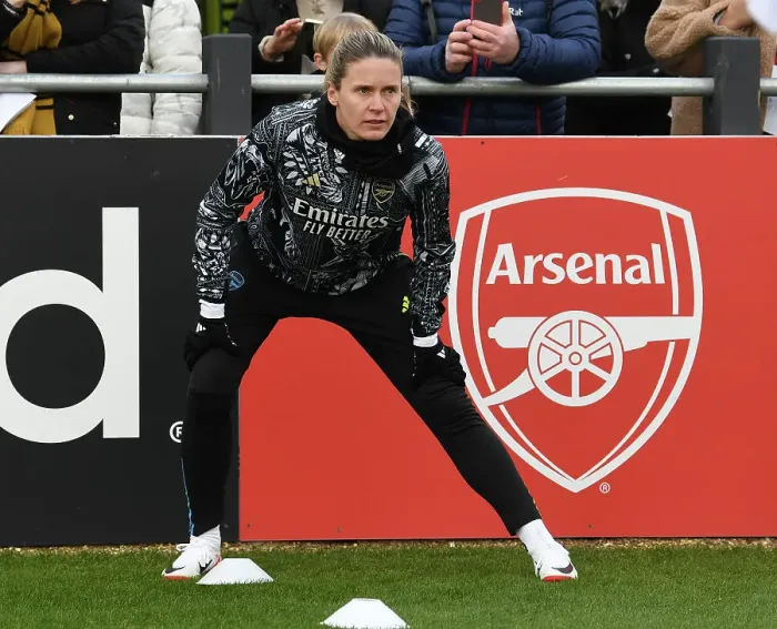 Framed Print : Arsenal's Cloe Lacasse Pre-Match Focus before FA Cup Clash against Watford Women