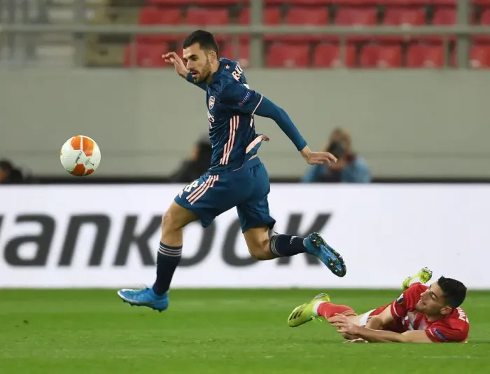 Framed Print : Arsenal's Dani Ceballos Breaks Past Olympiacos Ahmed Hassan in Empty Europa League Stadium Framed Print : Arsenal's Dani Ceballos Breaks Past Olympiacos Ahmed Hassan in Empty Europa League Stadium