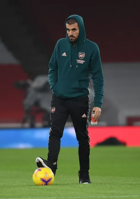 Framed Print : Arsenal's Dani Ceballos Prepares for Wolverhampton Wanderers Clash in Empty Emirates Stadium (2020-21 Premier League) Framed Print : Arsenal's Dani Ceballos Prepares for Wolverhampton Wanderers Clash in Empty Emirates Stadium (2020-21 Premier League)