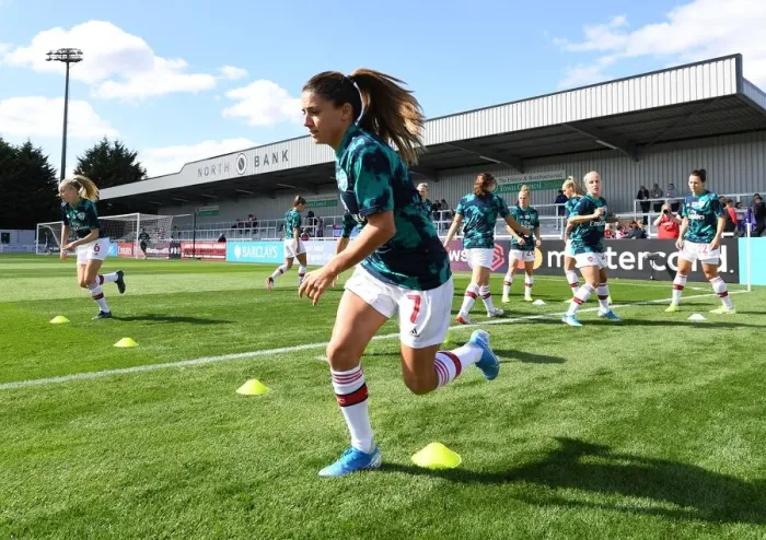 Framed Print : Arsenal's Danielle van de Donk Prepares for WSL Clash Against West Ham United Framed Print : Arsenal's Danielle van de Donk Prepares for WSL Clash Against West Ham United