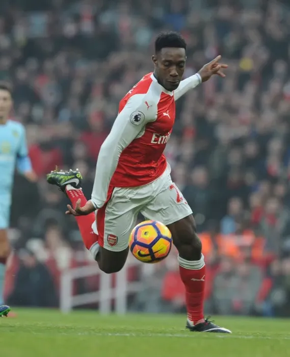 Framed Print : Arsenal's Danny Welbeck in Action Against Burnley - Premier League 2016-17 Framed Print : Arsenal's Danny Welbeck in Action Against Burnley - Premier League 2016-17