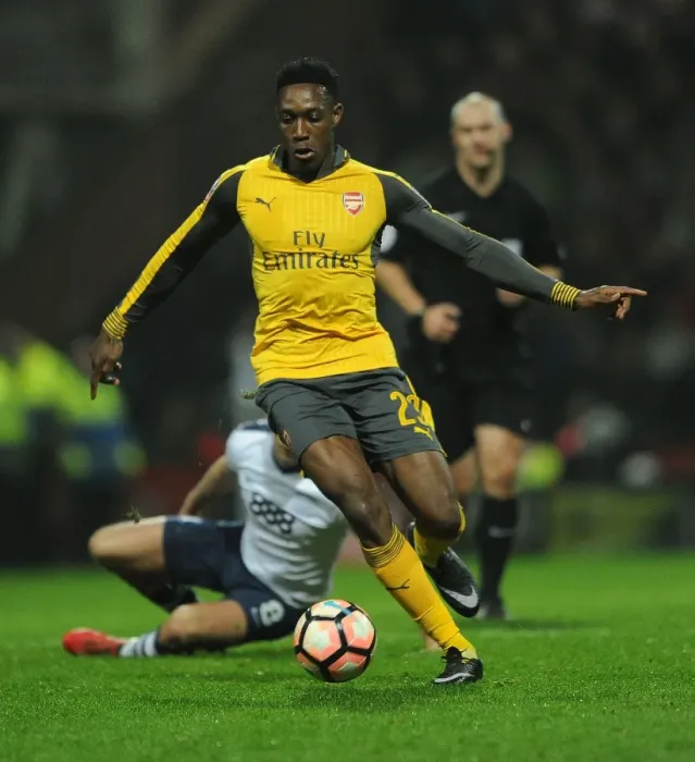 Framed Print : Arsenal's Danny Welbeck in FA Cup Action: Arsenal vs Preston North End (2017) Framed Print : Arsenal's Danny Welbeck in FA Cup Action: Arsenal vs Preston North End (2017)