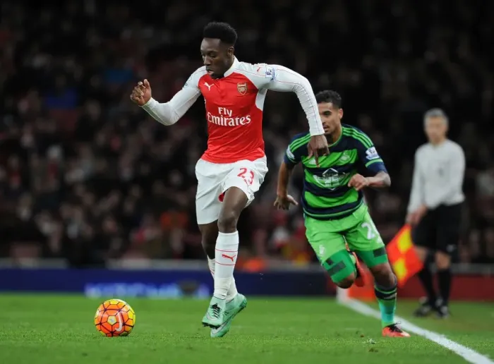 Framed Print : Arsenal's Danny Welbeck Outsmarts Swansea's Kyle Naughton during the Intense 2015-16 Premier League Clash