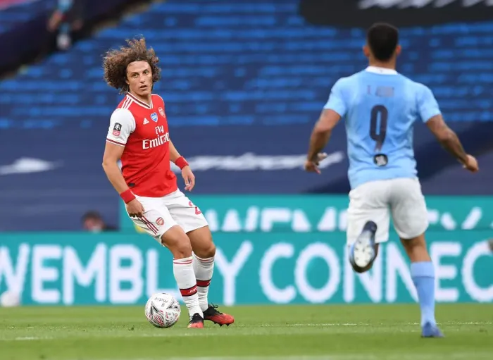 Framed Print : Arsenal's David Luiz Prepares for FA Cup Semi-Final Battle Against Manchester City Framed Print : Arsenal's David Luiz Prepares for FA Cup Semi-Final Battle Against Manchester City