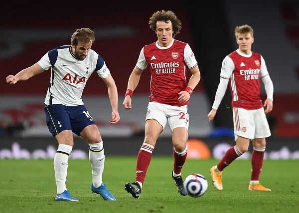 Arsenal's David Luiz Stifles Tottenham's Harry Kane: A Tense Battle in the Arsenal vs. Tottenham Showdown
