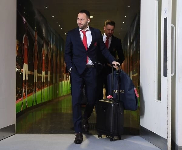 Arsenal's David Ospina Heads to the Changing Room Before Arsenal v Manchester City, Premier League 2017-18