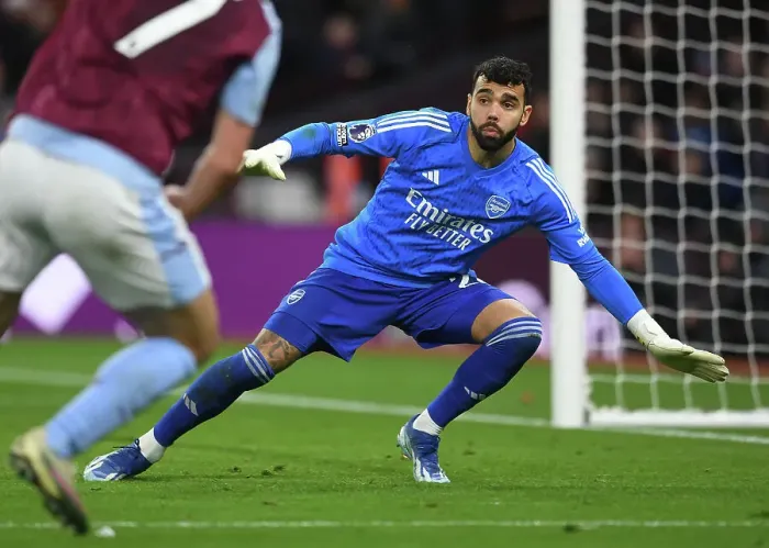Framed Print : Arsenal's David Raya in Action: 2023-24 Premier League - Aston Villa vs. Arsenal