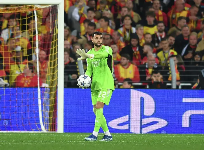 Framed Print : Arsenal's David Raya in Action: 2023-24 UEFA Champions League - RC Lens vs Arsenal