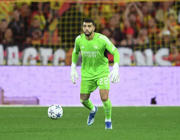 Framed Print : Arsenal's David Raya in Action: RC Lens vs Arsenal, UEFA Champions League 2023-24