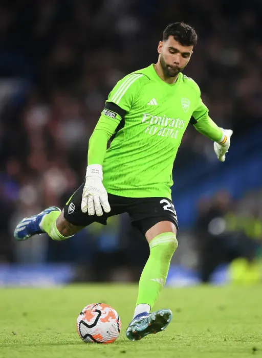 Framed Print : Arsenal's David Raya Focuses Amidst the Chaos: Chelsea vs Arsenal (2023-24 Premier League)