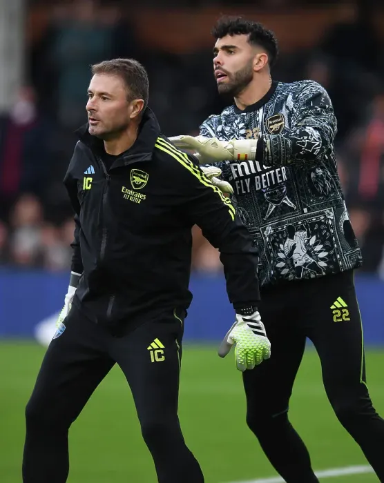 Framed Print : Arsenal's David Raya and Inaki Cana Pre-Match Preparation at Fulham's Craven Cottage (2023-24 Premier League) Framed Print : Arsenal's David Raya and Inaki Cana Pre-Match Preparation at Fulham's Craven Cottage (2023-24 Premier League)