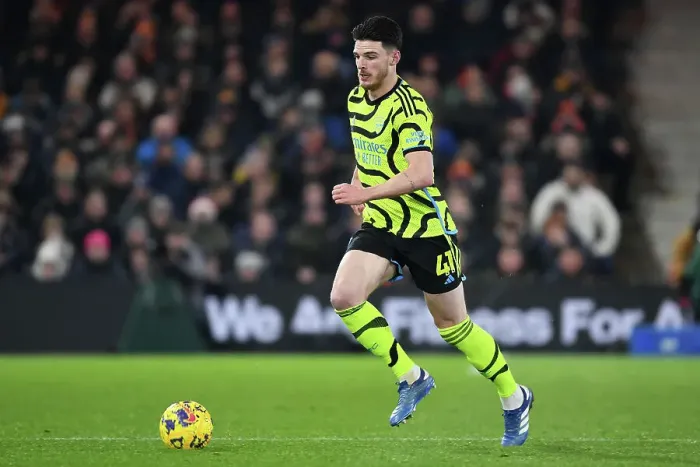 Framed Print : Arsenal's Declan Rice in Action against Luton Town in 2023-24 Premier League Framed Print : Arsenal's Declan Rice in Action against Luton Town in 2023-24 Premier League