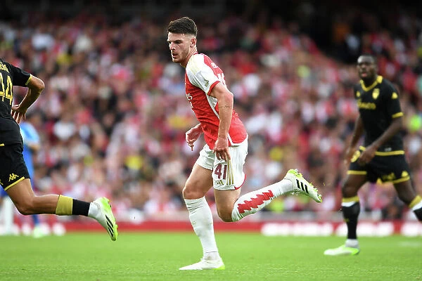 Arsenal's Declan Rice Shines: Thrilling Performance Against AS Monaco at the Emirates Cup, 2023-24