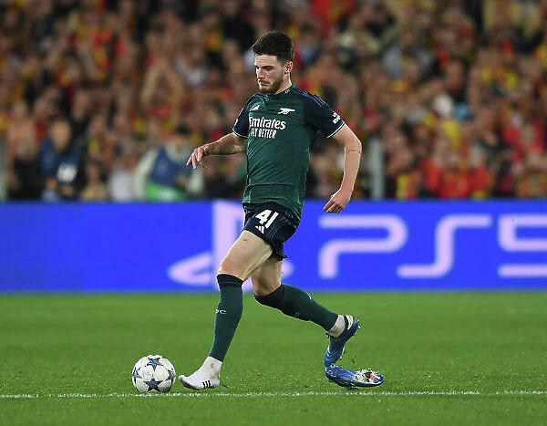 Arsenal's Declan Rice Suffers Humiliating Boot Mishap During Champions League Match