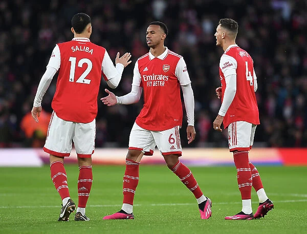 Arsenal's Defensive Trio: Magalhaes, White, Saliba Prepare for Manchester United Clash (2022-23)