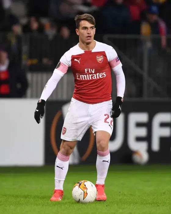 Framed Print : Arsenal's Denis Suarez in Action against BATE Borisov in UEFA Europa League Round of 32 First Leg