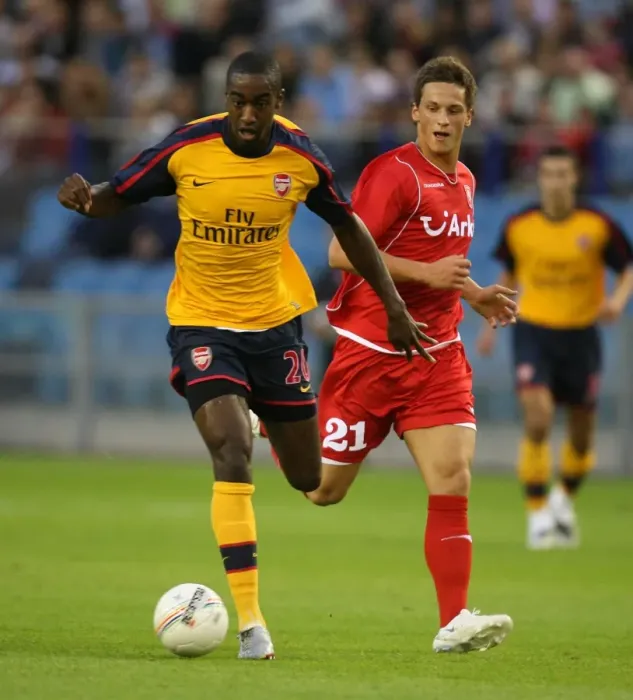 Framed Print : Arsenal's Djourou Shines in 2-0 Champions League Victory over FC Twente's Arnautovic Framed Print : Arsenal's Djourou Shines in 2-0 Champions League Victory over FC Twente's Arnautovic