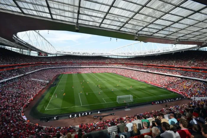 Framed Print : Arsenal's Dominant Display: 6-1 Victory over Southampton in Premier League Framed Print : Arsenal's Dominant Display: 6-1 Victory over Southampton in Premier League