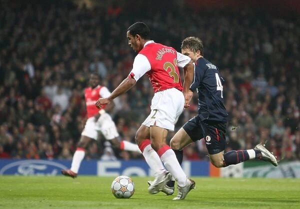 Arsenal's Dominant Display: Theo Walcott Scores Brace in 7-0 Champions League Thrashing of Slavia Prague