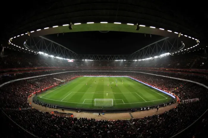 Framed Print : Arsenal's Dominant Performance: 5-0 FA Cup Victory over Leyton Orient at Emirates Stadium