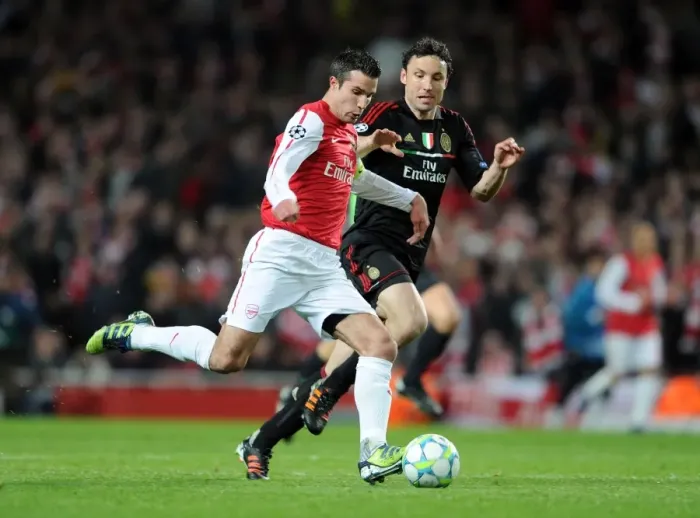 Framed Print : Arsenal's Dominant Performance: Rvp's Hat-Trick Leads 3-0 Victory Over AC Milan in UEFA Champions League