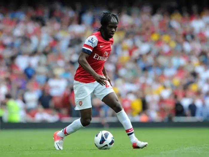 Framed Print : Arsenal's Dominant Victory: Gervinho Scores in Arsenal's 6-1 Rout Over Southampton (Premier League 2012 / 13)