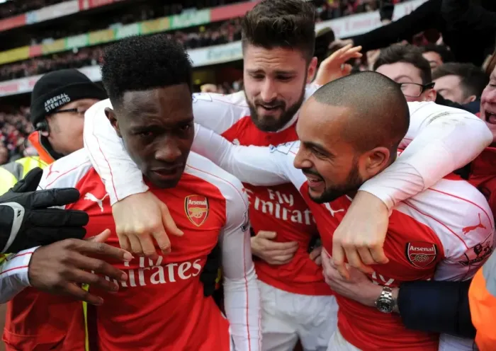 Framed Print : Arsenal's Double Delight: Welbeck Scores Second Goal vs. Leicester City (2015-16)