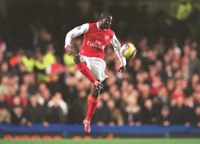 Framed Print : Arsenal's Eboue in Action during Chelsea Rivalry: 10 / 12 / 06 FA Premiership Draw