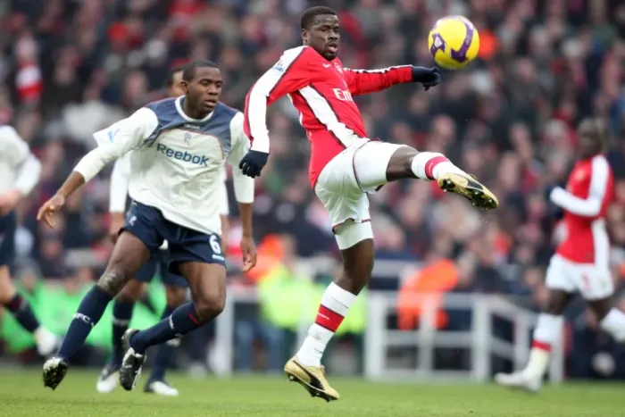 Framed Print : Arsenal's Eboue and Muamba Clash in Intense Rivalry: Arsenal 1:0 Bolton, Barclays Premier League, Emirates Stadium (10 / 1 / 09) Framed Print : Arsenal's Eboue and Muamba Clash in Intense Rivalry: Arsenal 1:0 Bolton, Barclays Premier League, Emirates Stadium (10 / 1 / 09)