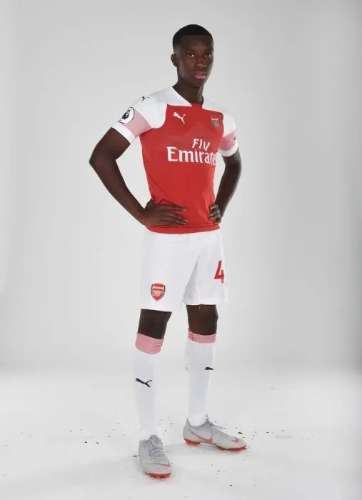 Framed Print : Arsenal's Eddie Nketiah at 2018 / 19 First Team Photo Call Framed Print : Arsenal's Eddie Nketiah at 2018 / 19 First Team Photo Call
