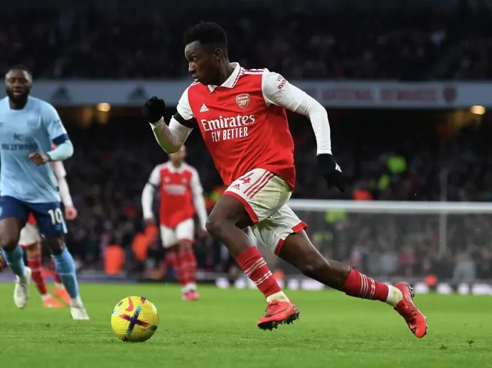Framed Print : Arsenal's Eddie Nketiah in Action: Arsenal vs Brentford, 2022-23 Premier League