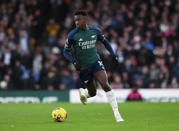Framed Print : Arsenal's Eddie Nketiah in Action against Fulham in 2023-24 Premier League Clash