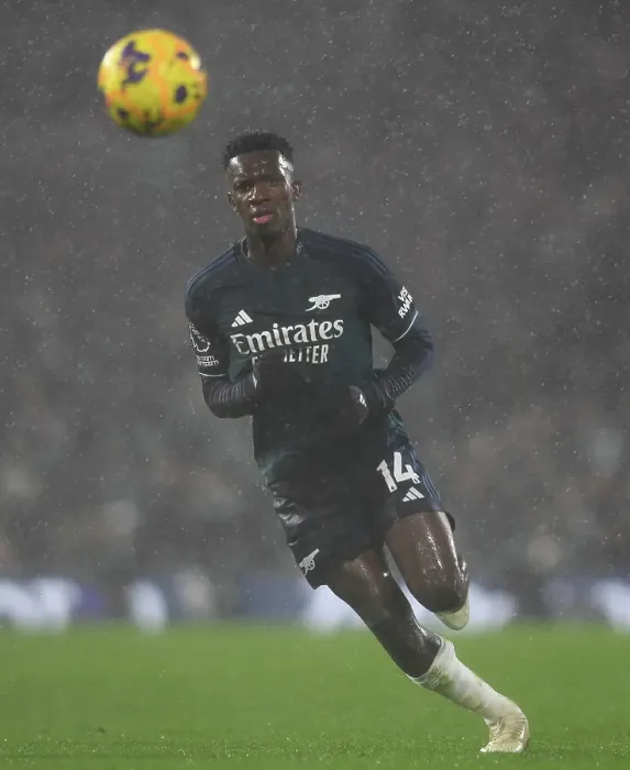 Framed Print : Arsenal's Eddie Nketiah in Action: Premier League Showdown at Fulham, 2023-24 Framed Print : Arsenal's Eddie Nketiah in Action: Premier League Showdown at Fulham, 2023-24