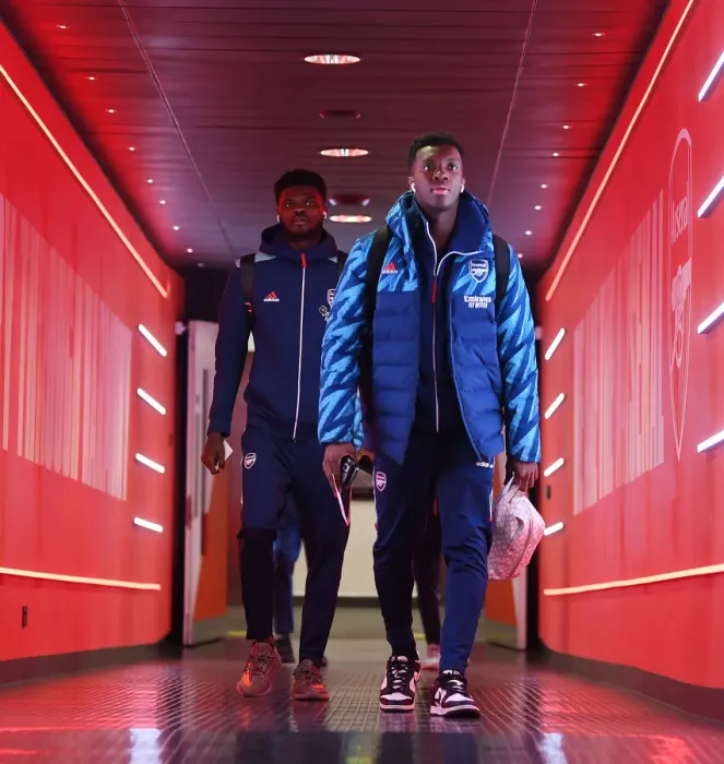 Framed Print : Arsenal's Eddie Nketiah Arrives at Emirates Stadium Ahead of Arsenal vs Liverpool (2021-22)