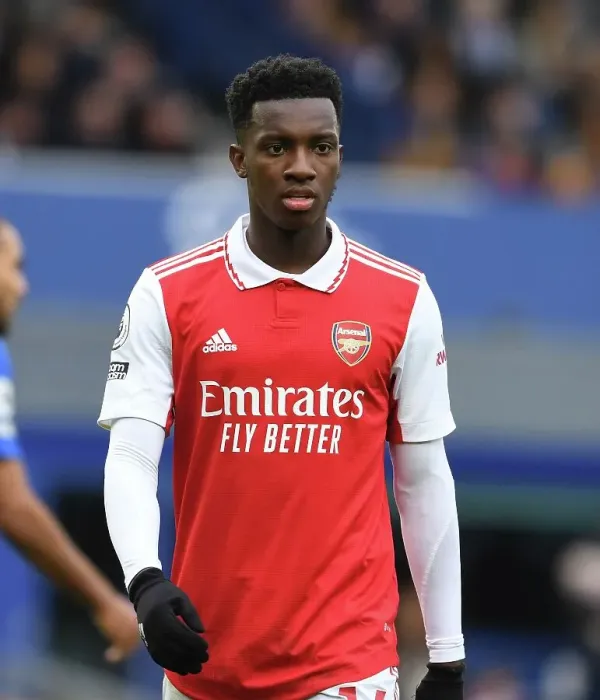 Framed Print : Arsenal's Eddie Nketiah Faces Off Against Everton in Premier League Clash