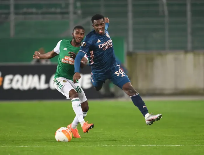 Framed Print : Arsenal's Eddie Nketiah Faces Off Against Rapid Wien's Kelvin Arase in Europa League Clash Framed Print : Arsenal's Eddie Nketiah Faces Off Against Rapid Wien's Kelvin Arase in Europa League Clash