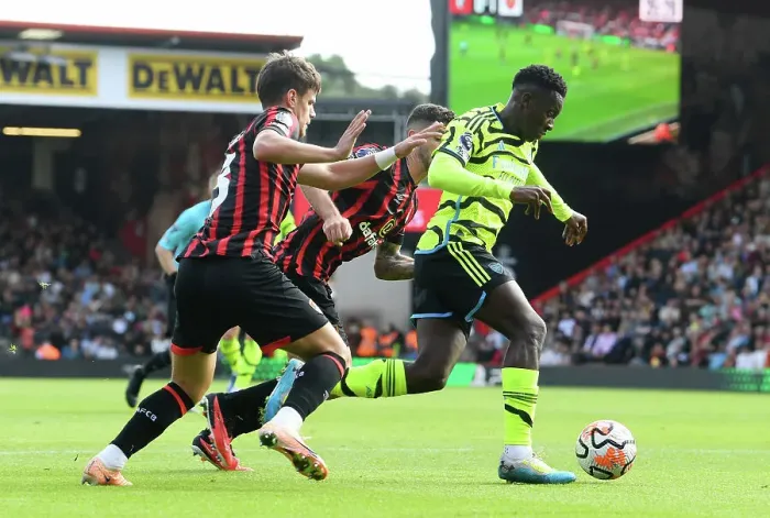 Framed Print : Arsenal's Eddie Nketiah Faces Pressure Against AFC Bournemouth in Premier League Clash (2023-24) Framed Print : Arsenal's Eddie Nketiah Faces Pressure Against AFC Bournemouth in Premier League Clash (2023-24)