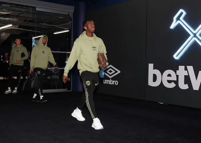 Framed Print : Arsenal's Eddie Nketiah Heads to London Stadium for Carabao Cup Showdown against West Ham United